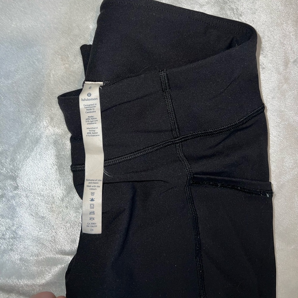 Lulu Lemon Size 6 Women's Leggings